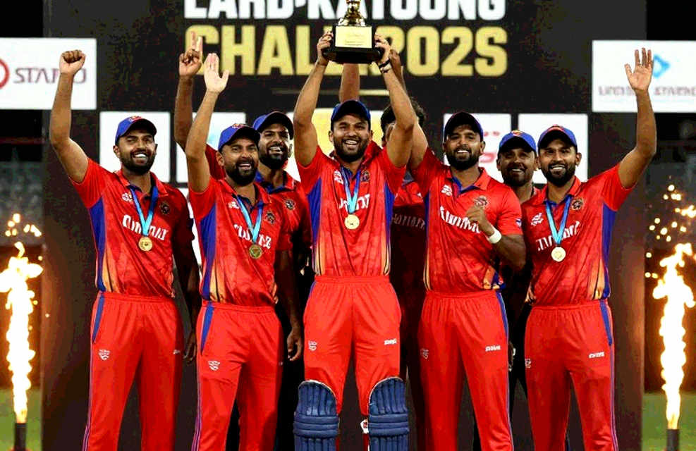 দ্বাদশ ওভারের রেখা: বাংলাদেশের টি-টোয়েন্টিতে ম্যাচ যেখানে মন বদলায়